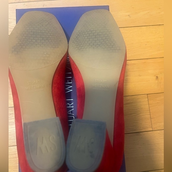 💯 authentic Stuart Weitzman red suede pumps! - Picture 6 of 6